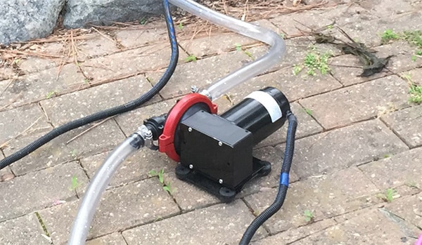 Mini skimmer optional pump